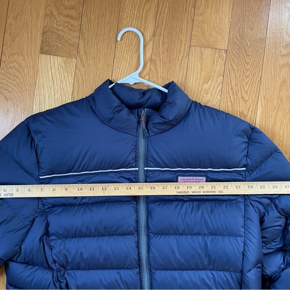 Vineyard Vines Puffer jacket, midnight Navy,Men’s size Large, runs small - Picture 13 of 14